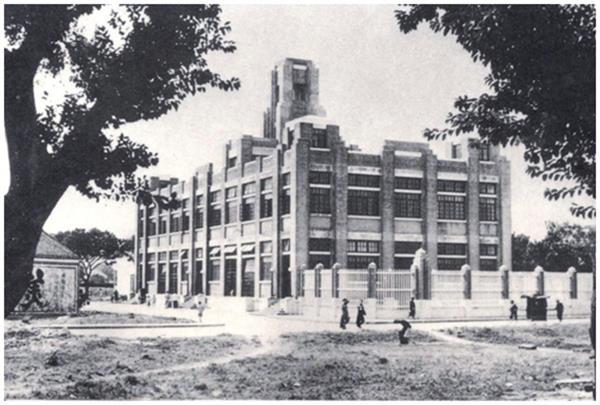 O Mercado Vermelho construído em Junho de 1936